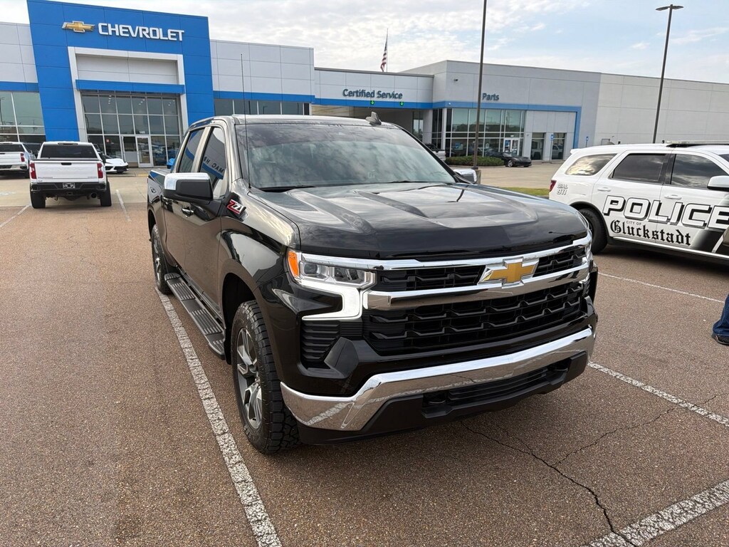 Used 2025 Chevrolet Silverado 1500 LT Crew Cab