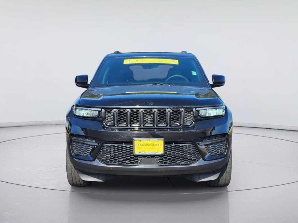 Used 2023 Jeep Grand Cherokee Altitude X Sport Utility