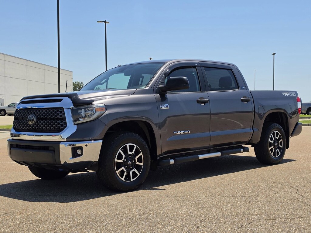 Used 2018 Toyota Tundra SR5 5.7L V8 Crew Cab
