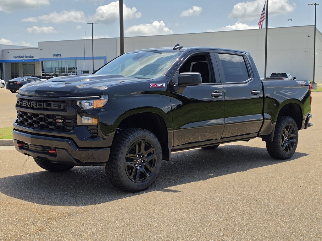 New 2026 Chevrolet Silverado 1500 Custom Trail Boss Crew Cab