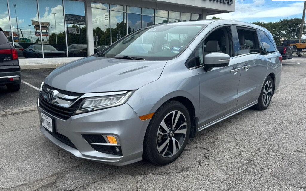 Used 2019 Honda Odyssey Elite Passenger Van