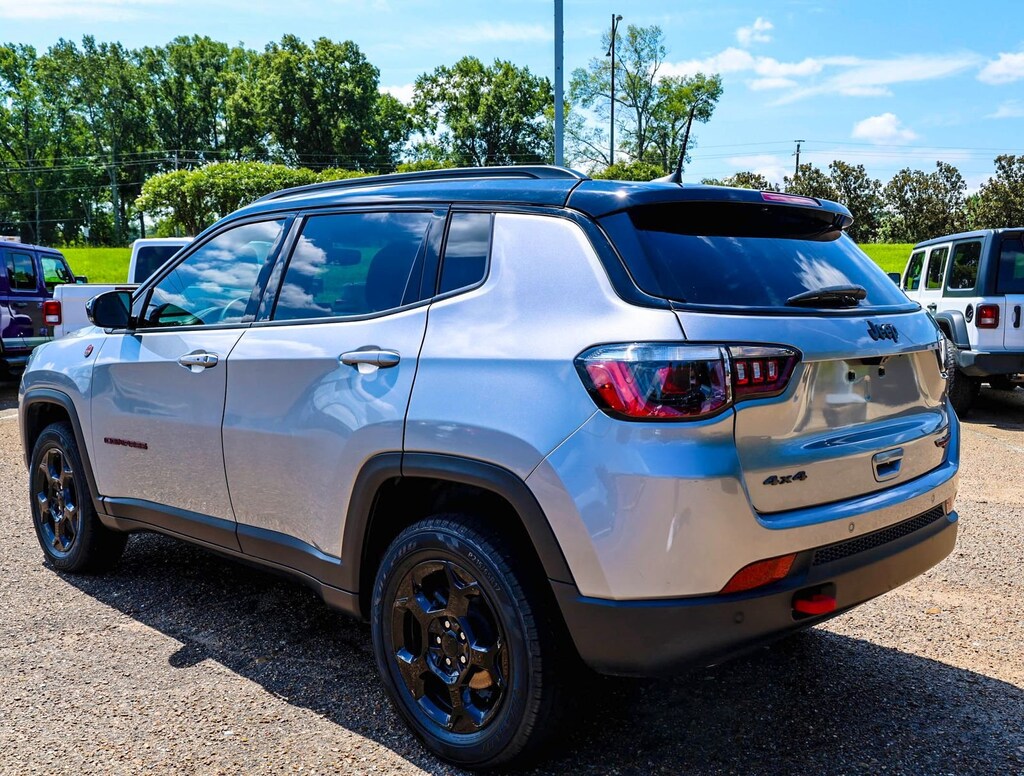 Used 2023 Jeep Compass Trailhawk Sport Utility