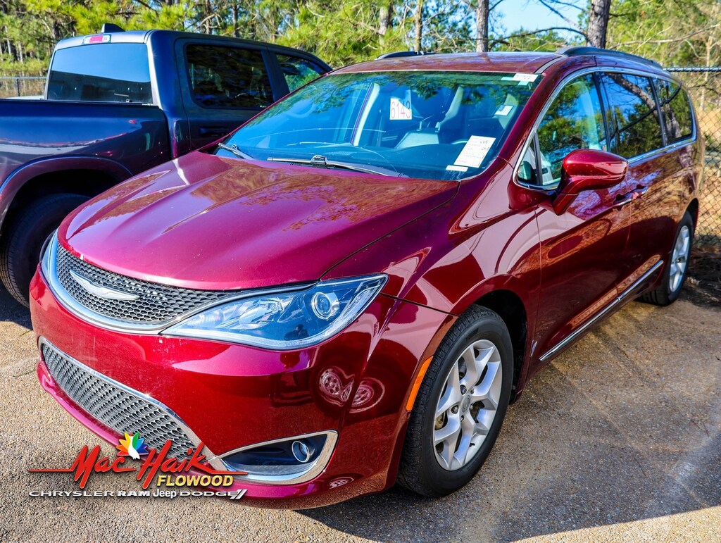 Used 2017 Chrysler Pacifica Touring L Passenger Van