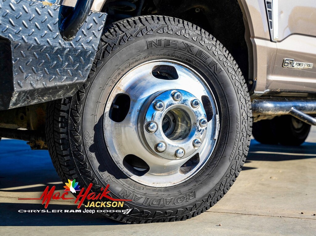 Used 2023 Ford F-350SD Lariat Crew Cab/Chassis