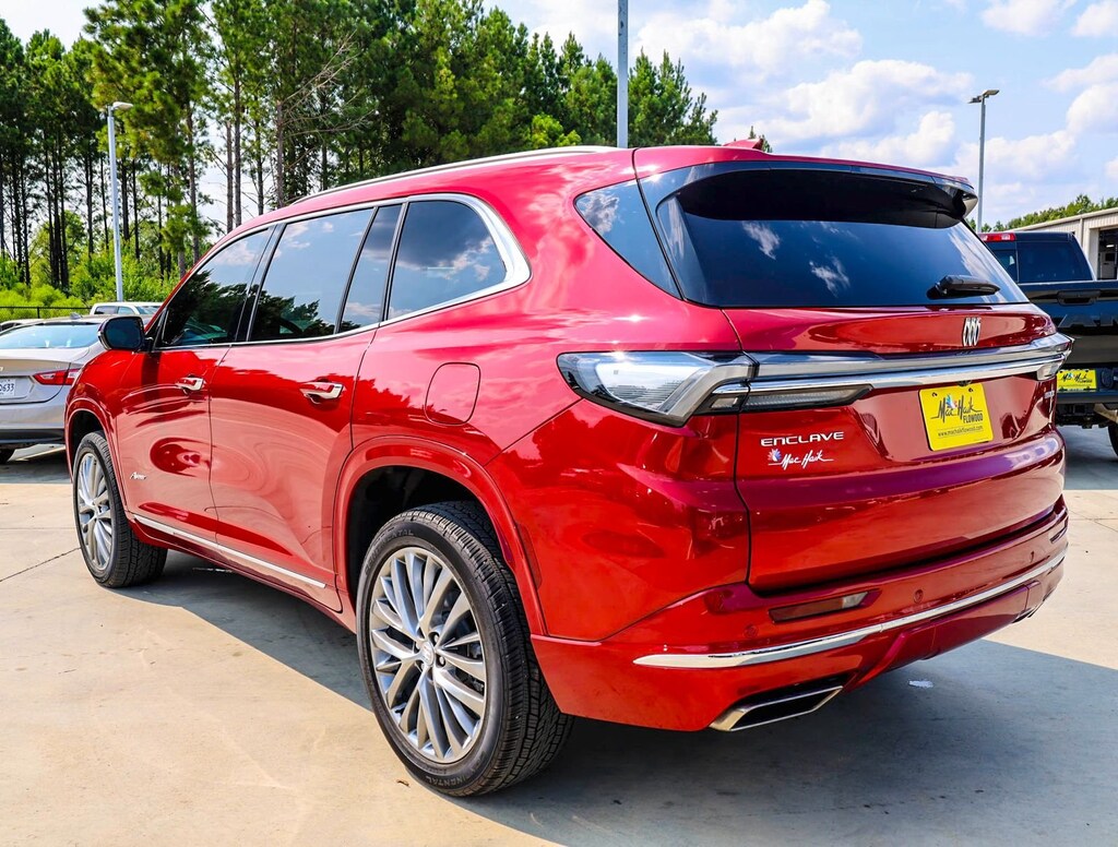 Used 2025 Buick Enclave Avenir Sport Utility