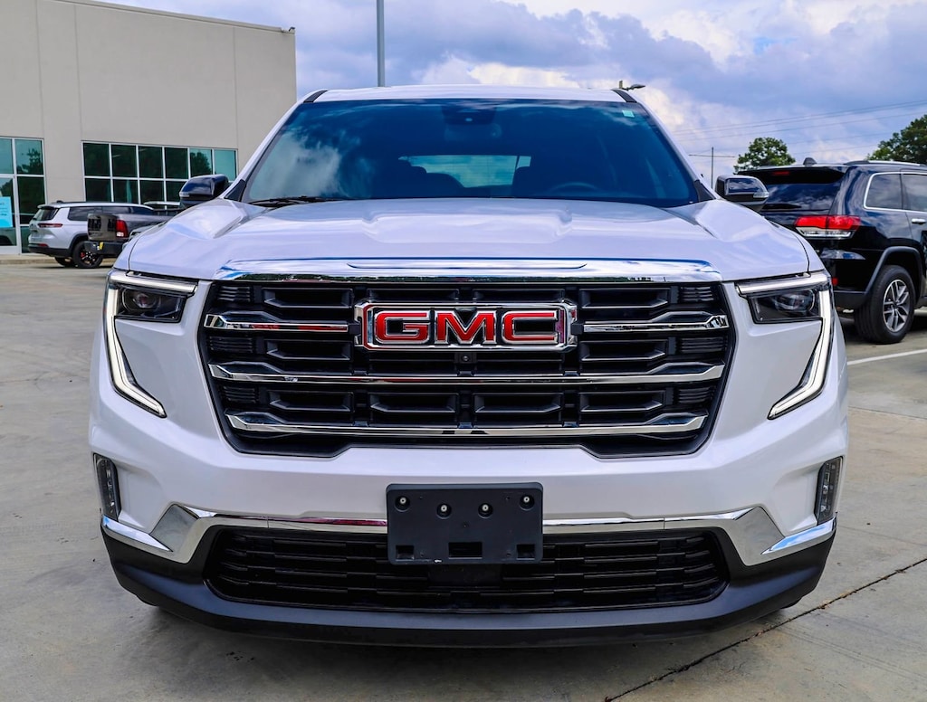 Used 2024 GMC Acadia Elevation Sport Utility