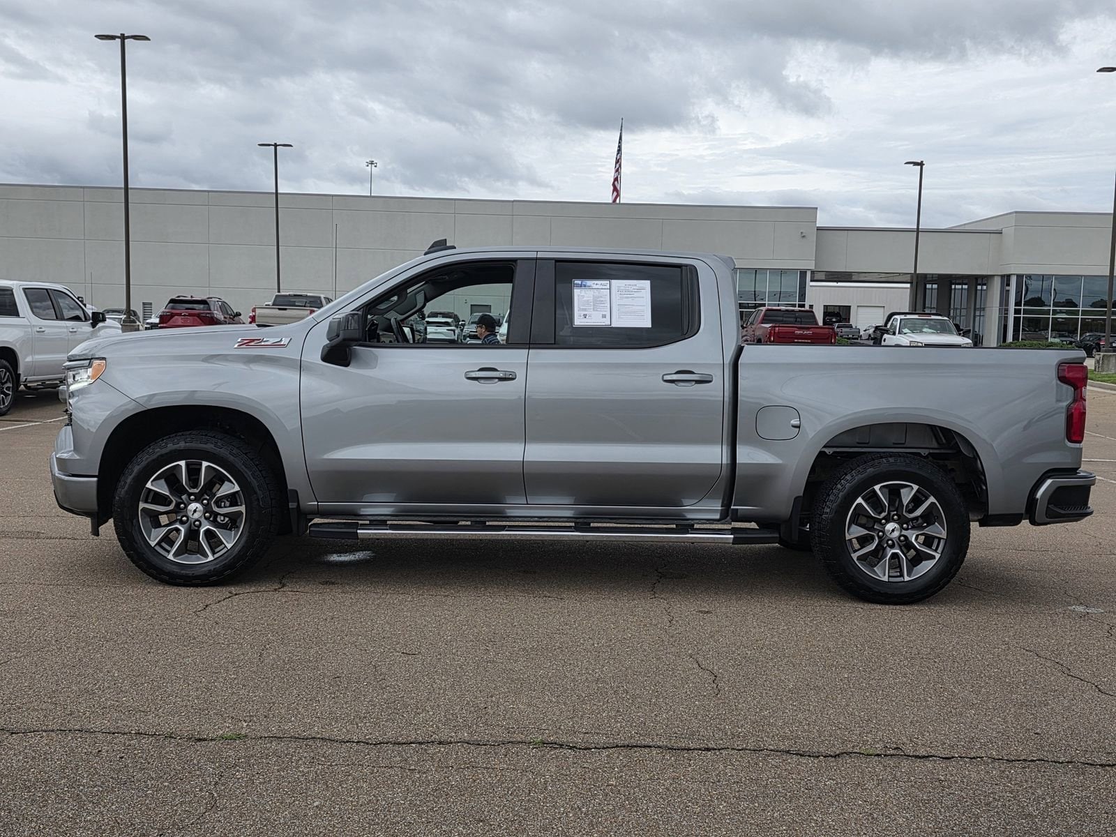 2024 Chevrolet Silverado 1500 RST - Photo 8