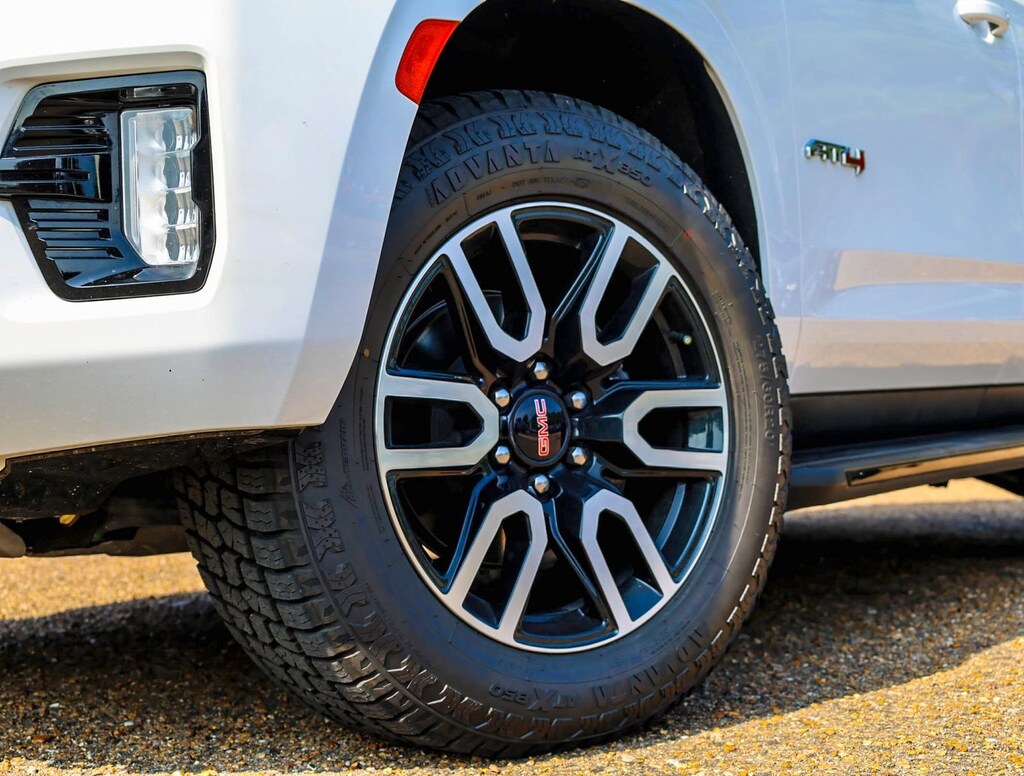 Used 2024 GMC Yukon AT4 Sport Utility