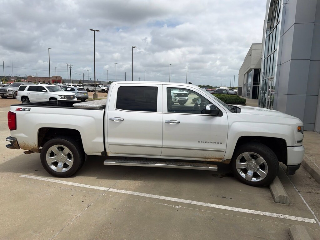 Used 2018 Chevrolet Silverado 1500 LTZ Crew Cab