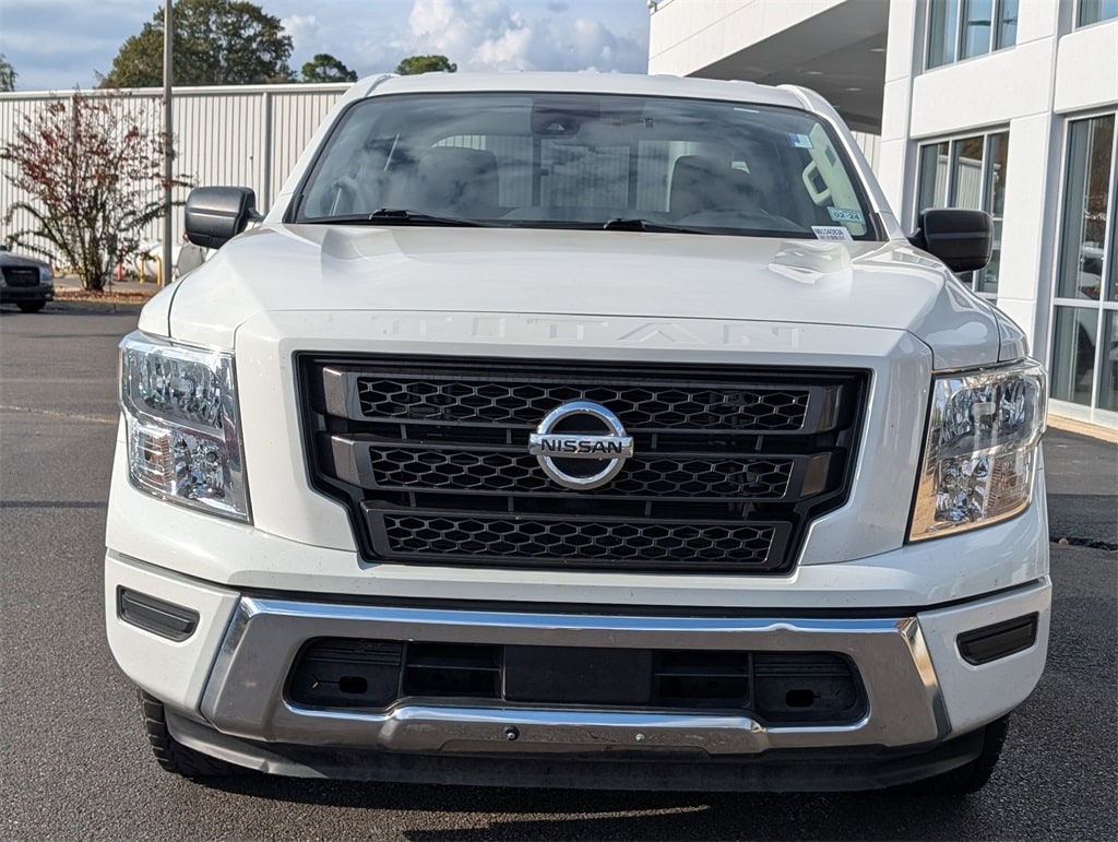 Used 2022 Nissan Titan SV Crew Cab
