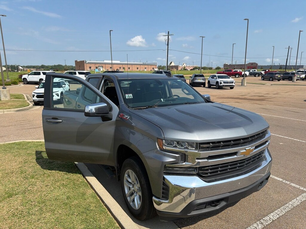 Used 2020 Chevrolet Silverado 1500 LT Crew Cab