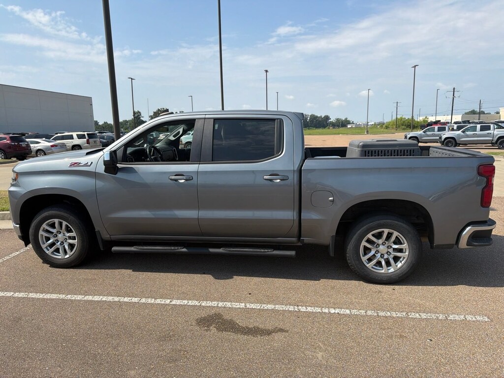 Used 2020 Chevrolet Silverado 1500 LT Crew Cab