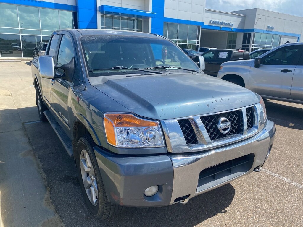Used 2012 Nissan Titan SL Crew Pickup