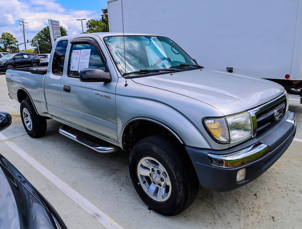 Used 2000 Toyota Tacoma Prerunner Xtra Cab