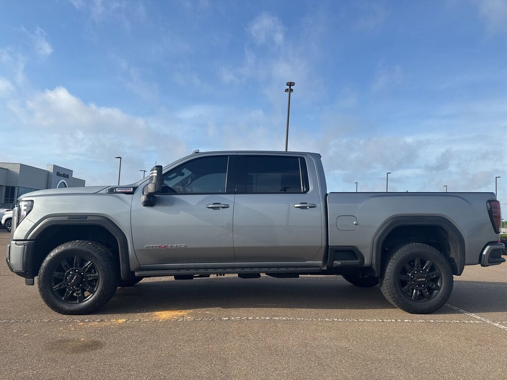 Used 2025 GMC Sierra 2500 HD AT4 Crew Cab