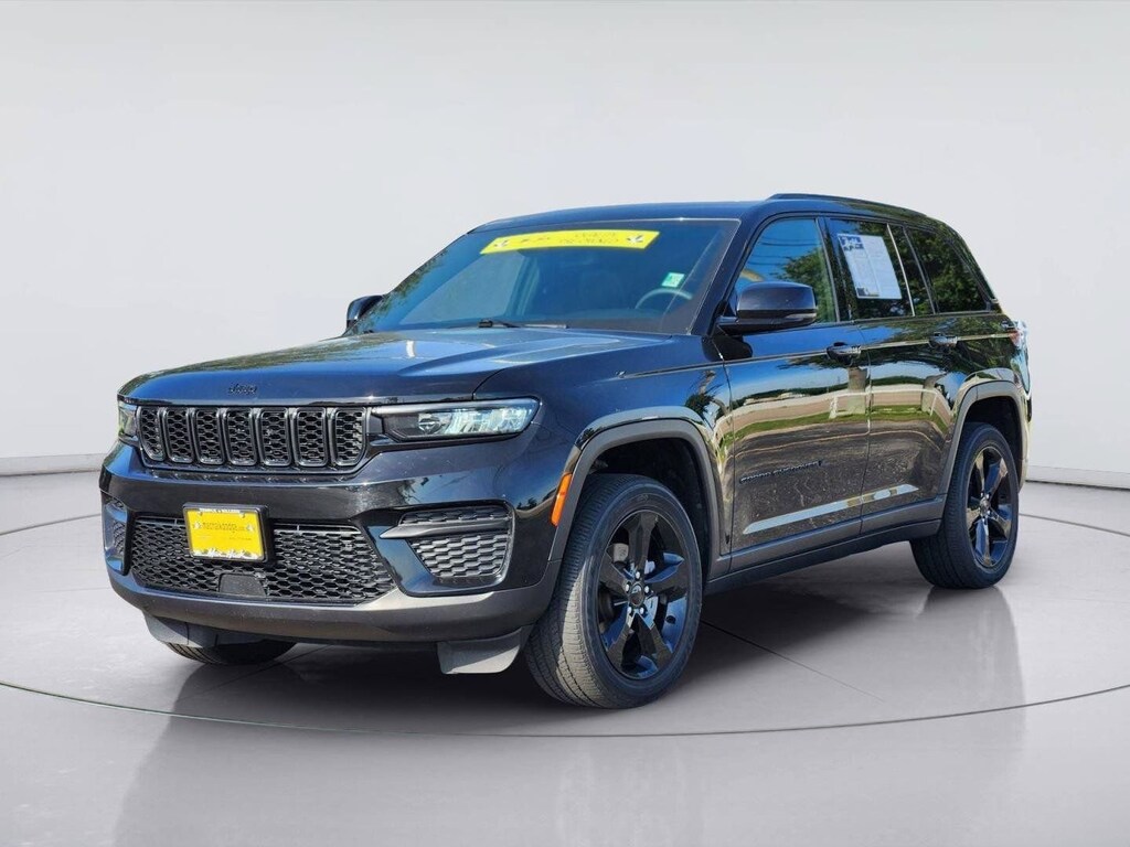 Used 2023 Jeep Grand Cherokee Altitude X Sport Utility