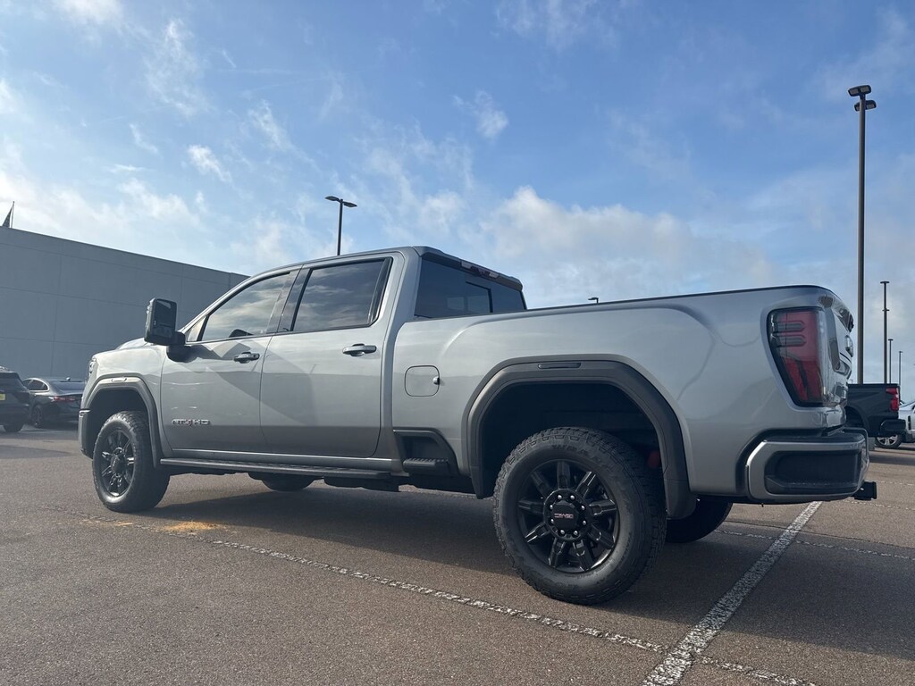 Used 2025 GMC Sierra 2500 HD AT4 Crew Cab