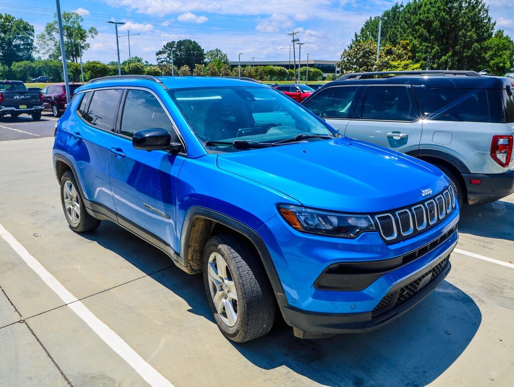 Used 2022 Jeep Compass Latitude Sport Utility
