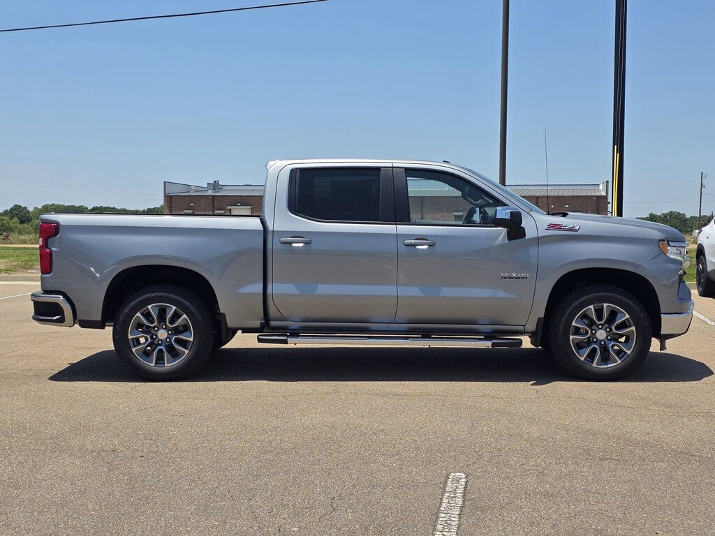 New 2026 Chevrolet Silverado 1500 LT Crew Cab