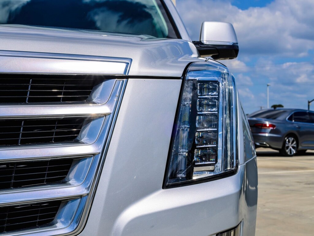 Used 2020 Cadillac Escalade Luxury Sport Utility