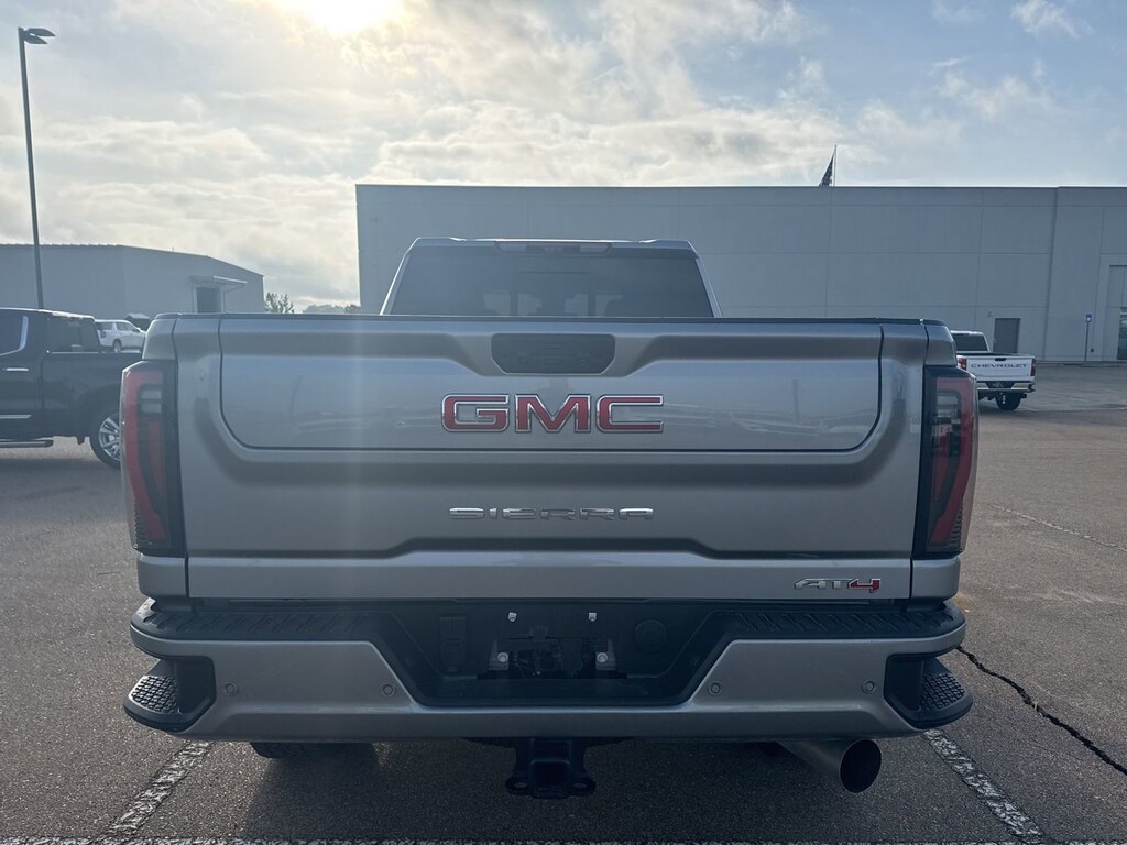 Used 2025 GMC Sierra 2500 HD AT4 Crew Cab