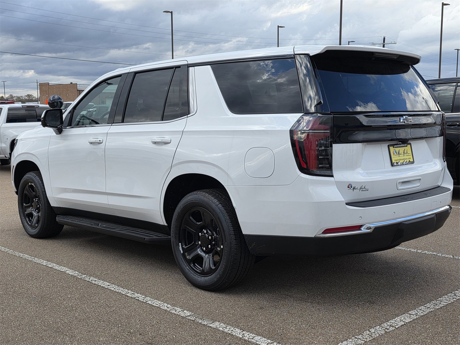 2026 Chevrolet Tahoe Fleet - Photo 6