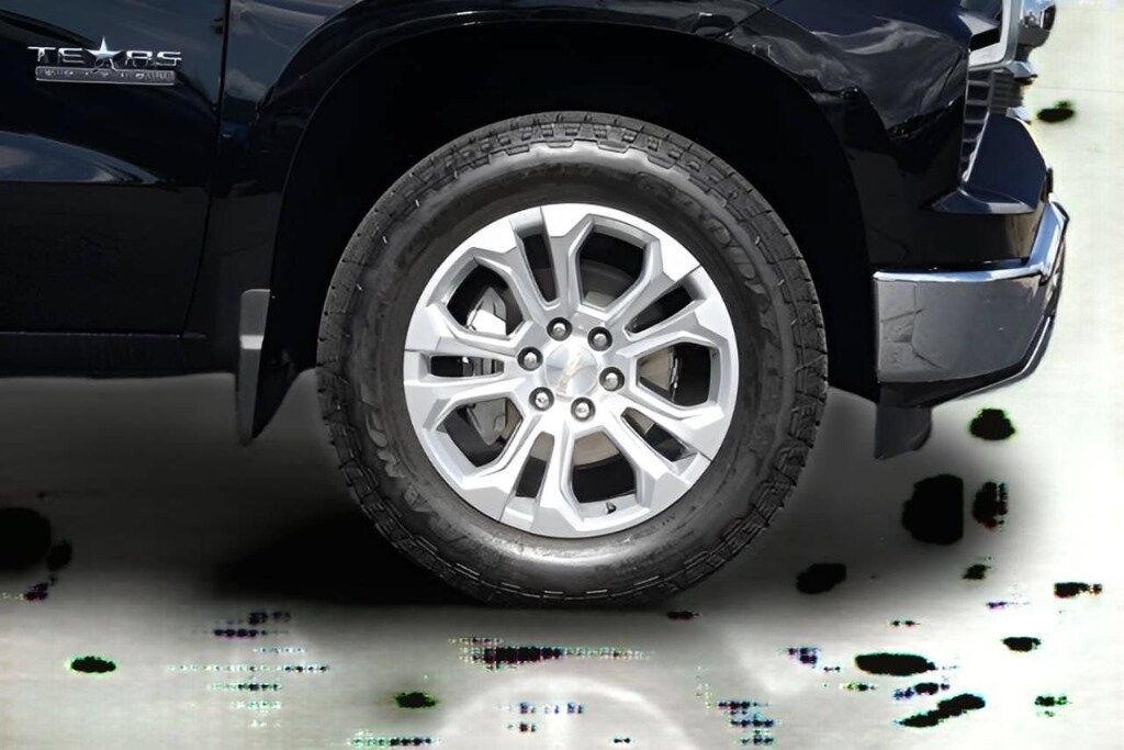 Used 2025 Chevrolet Silverado 1500 LTZ Crew Cab