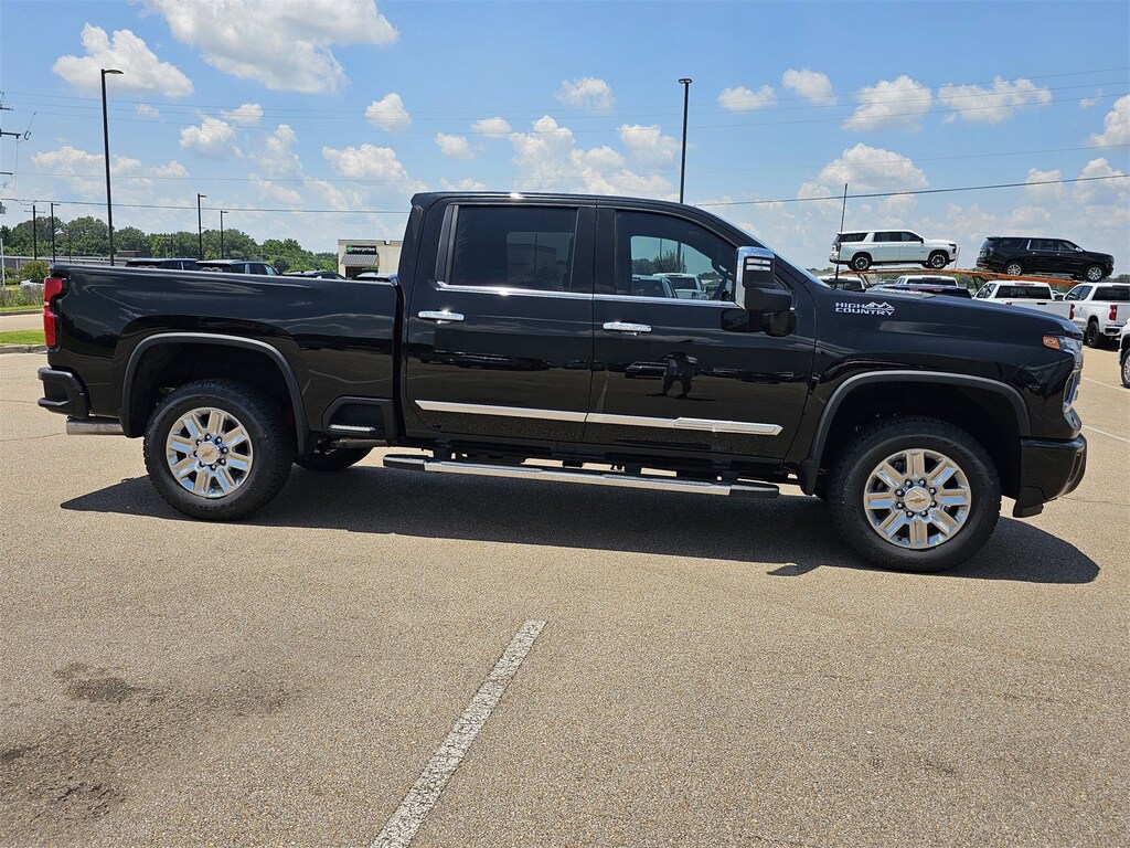 New 2025 Chevrolet Silverado 2500 HD High Country Crew Cab