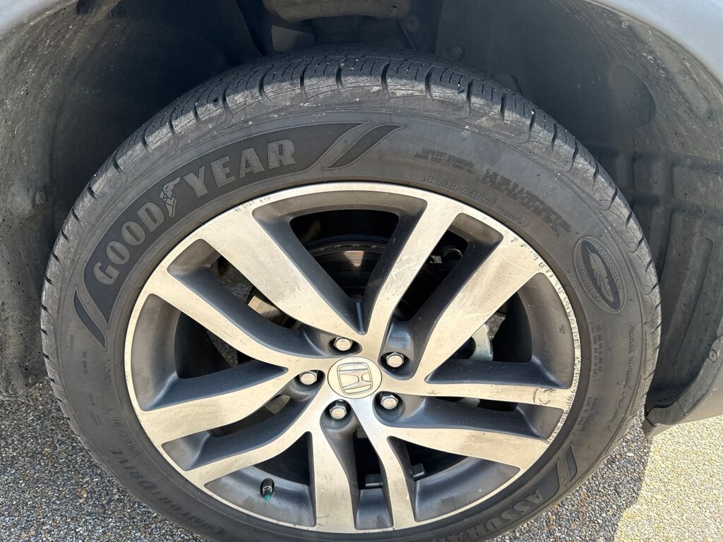Used 2017 Honda Pilot Touring Sport Utility