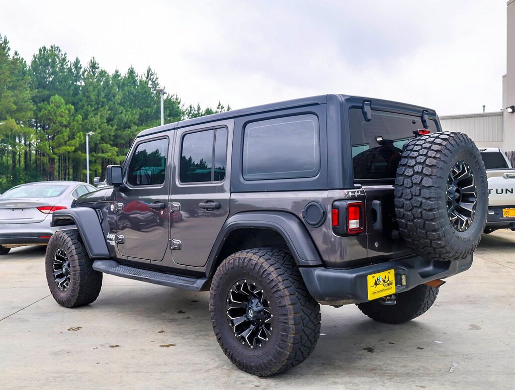 Used 2019 Jeep Wrangler Unlimited Sport Sport Utility