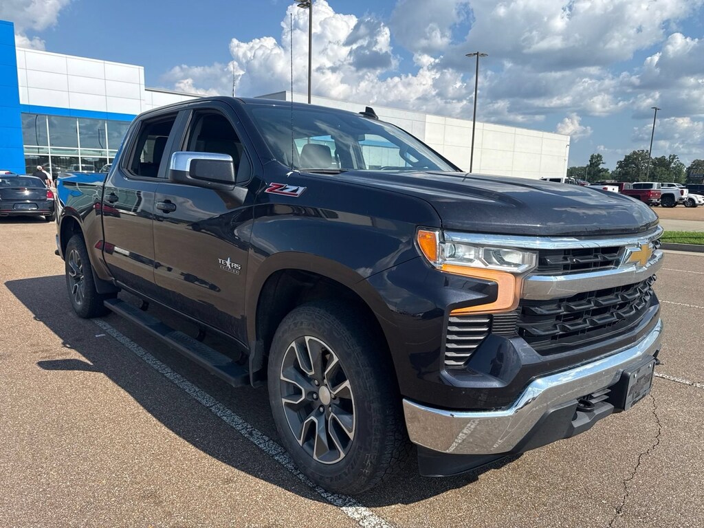 Used 2023 Chevrolet Silverado 1500 LT Crew Cab