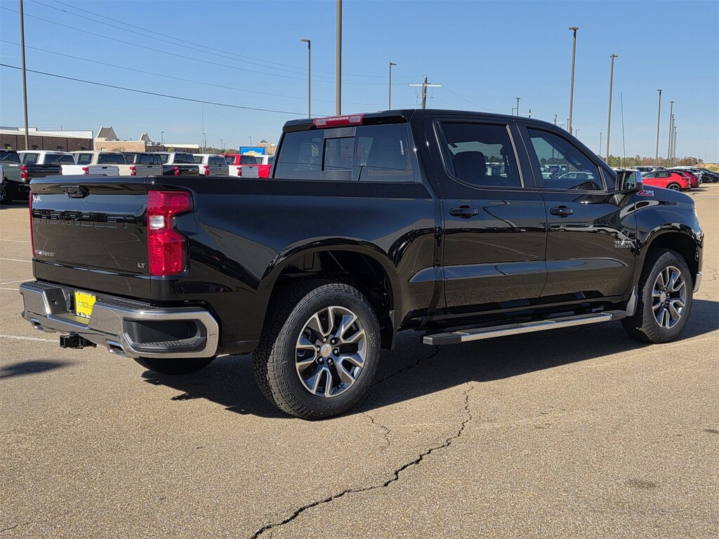 New 2026 Chevrolet Silverado 1500 LT Crew Cab