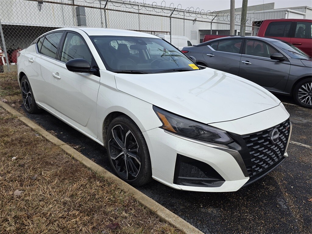 Used 2024 Nissan Altima 2.5 SR Sedan