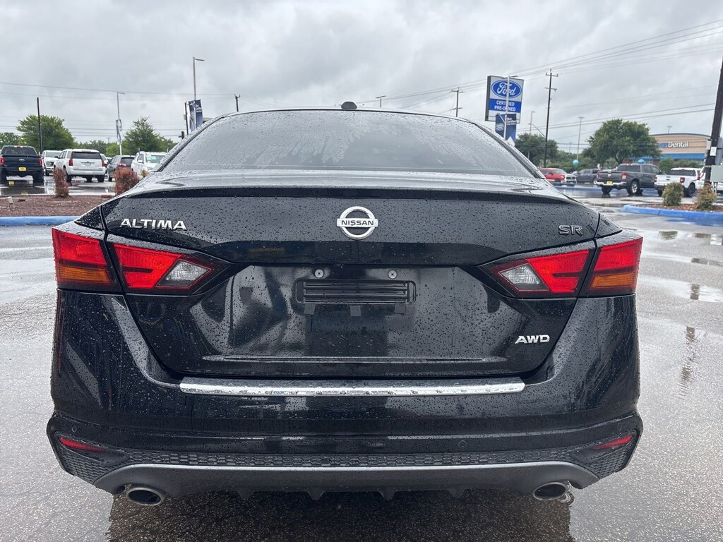 Used 2022 Nissan Altima 2.5 SR Sedan