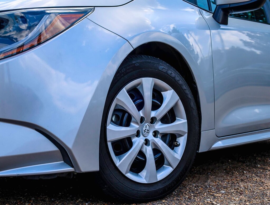 Used 2021 Toyota Corolla LE Sedan