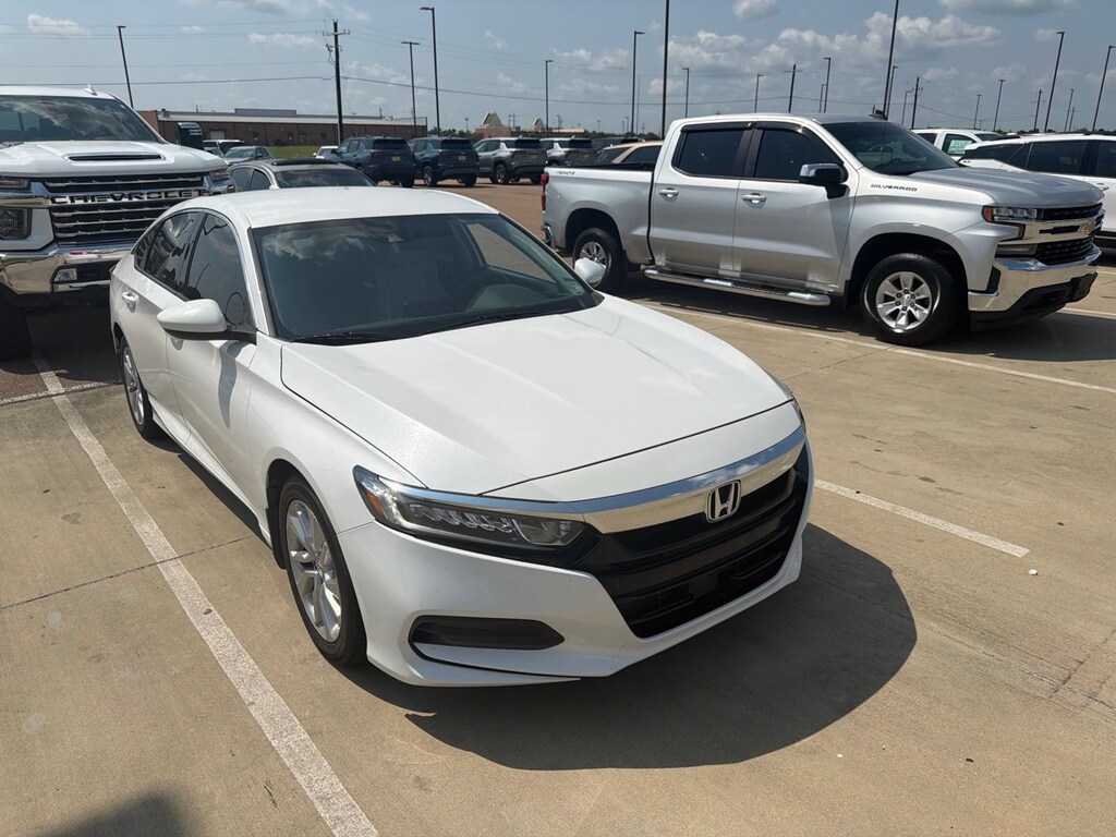 Used 2018 Honda Accord LX Sedan