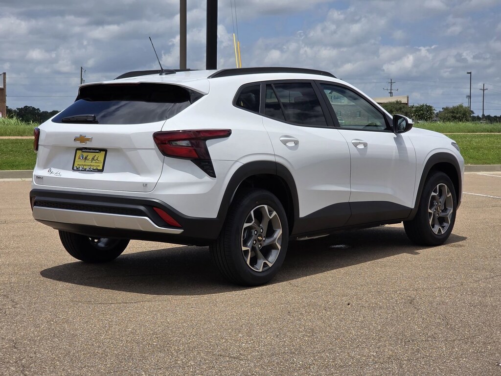 New 2026 Chevrolet Trax LT SUV