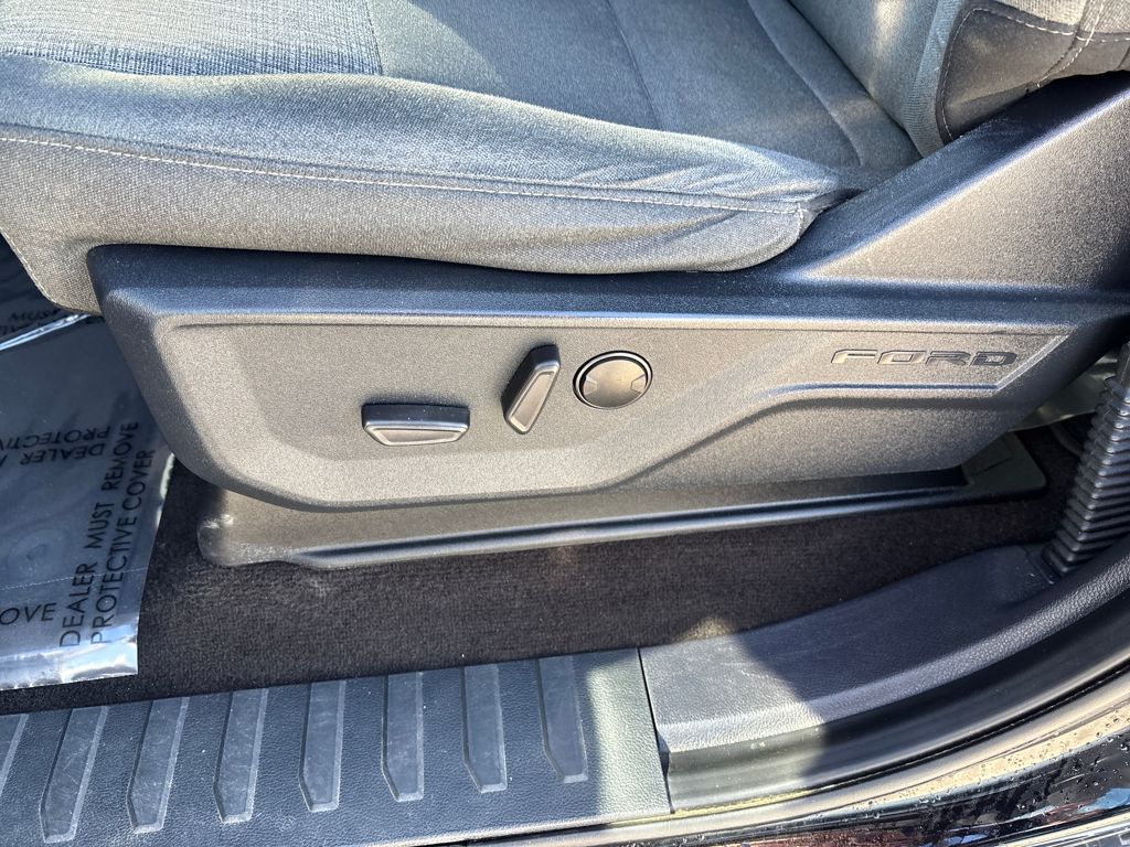 2023 Ford F-150 XLT - Photo 27