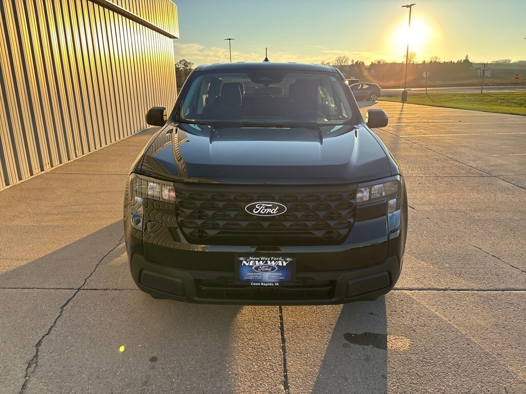 2025 Ford Maverick XL photo 2