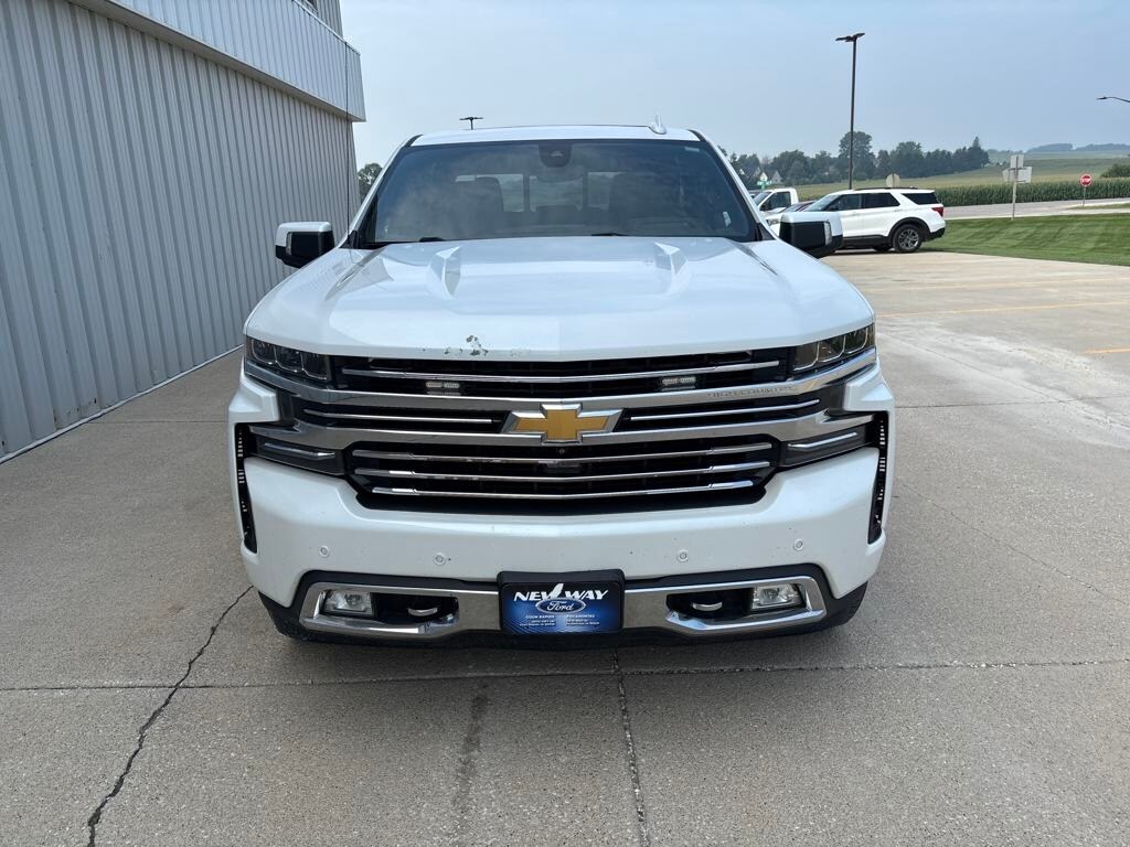 2019 Chevrolet Silverado 1500 High Country photo 2