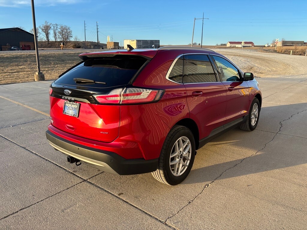 Used 2024 Ford Edge SEL SUV