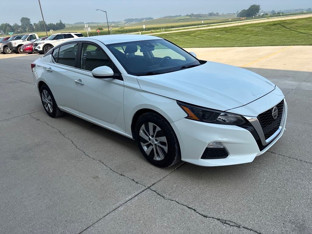 2022 Nissan Altima 2.5 S photo 3