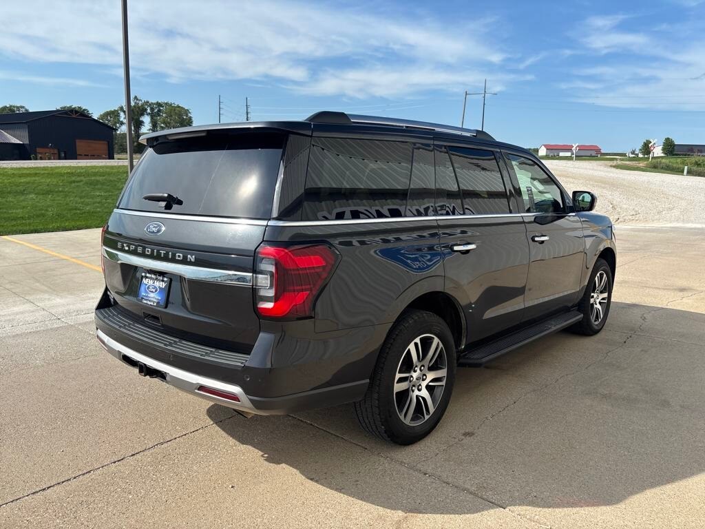 2024 Ford Expedition Limited photo 4