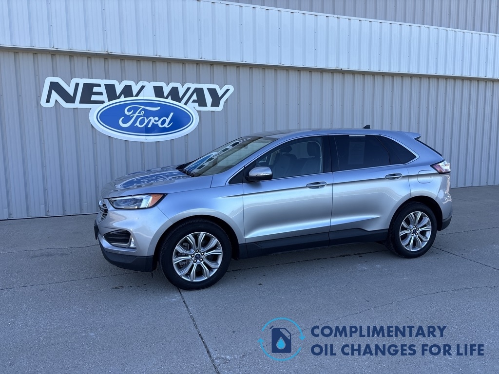 Used 2022 Ford Edge Titanium SUV