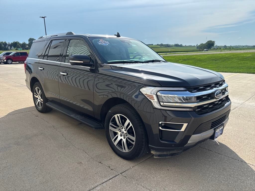 2024 Ford Expedition Limited photo 3