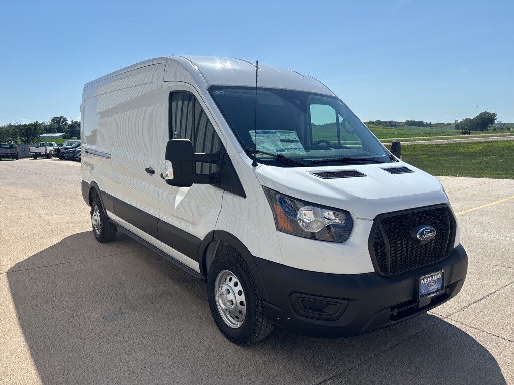 2025 Ford Transit Cargo Van photo 3