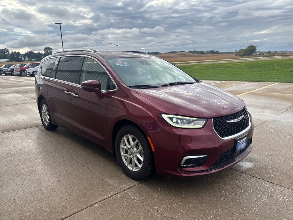 Used 2021 Chrysler Pacifica Touring L Minivan/Van