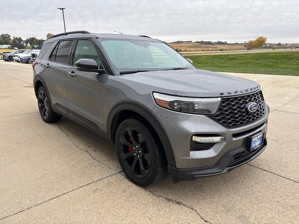 Used 2022 Ford Explorer ST SUV