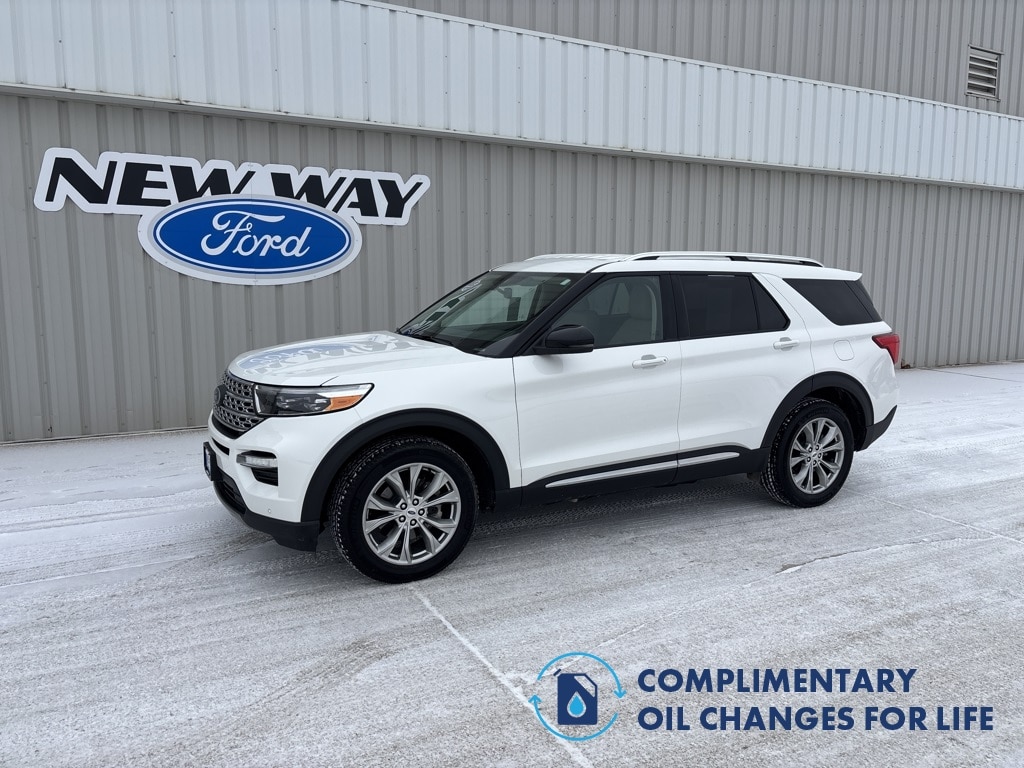 2023 Ford Explorer Limited's photo