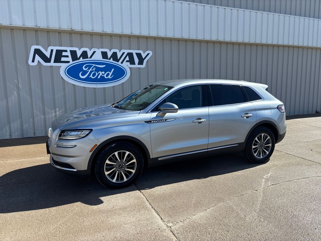 2022 Lincoln Nautilus AWD's photo